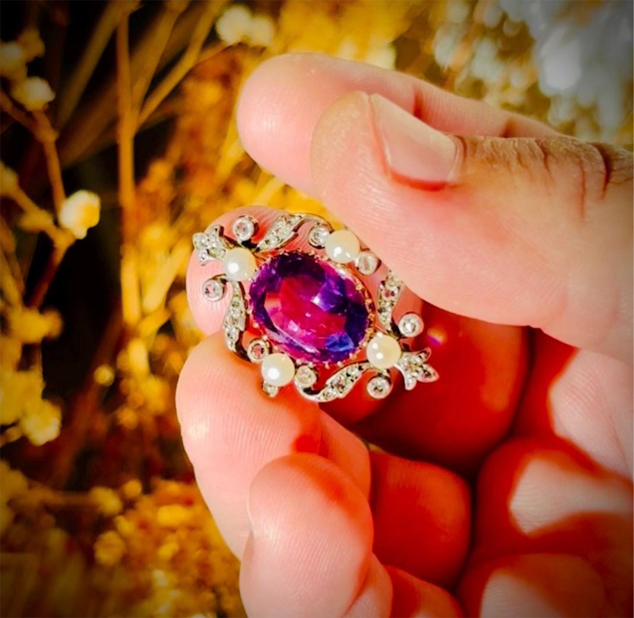 VICTORIAN AMETHYST BROOCH With Diamonds & Pearls from the 1880’s