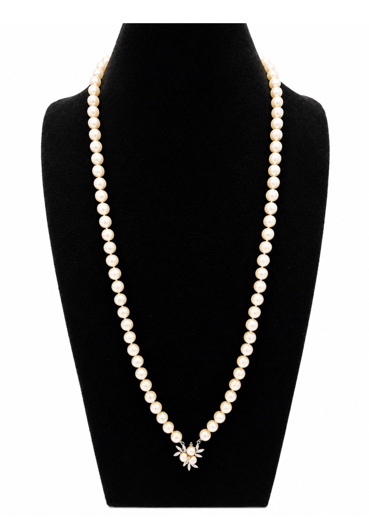 Akoya Cultured Pearl Opera Necklace 8.5–8.9mm Diamond and Gold Clasp Enhancer