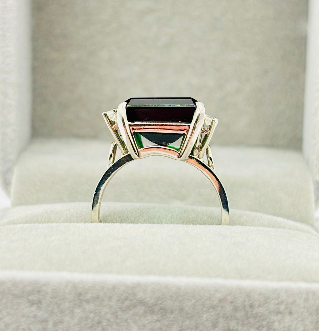 GREEN TOURMALINE & DIAMONDS Platinum Statement Ring