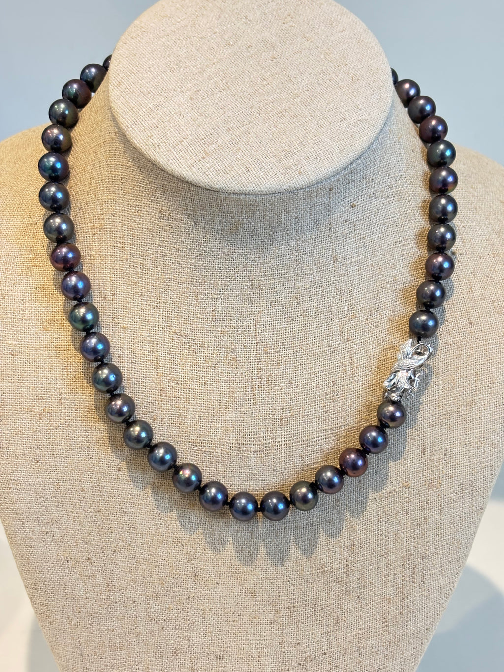 Vintage Peacock Overtone Black Cultured Pearl Necklace 18K Diamond Clasp