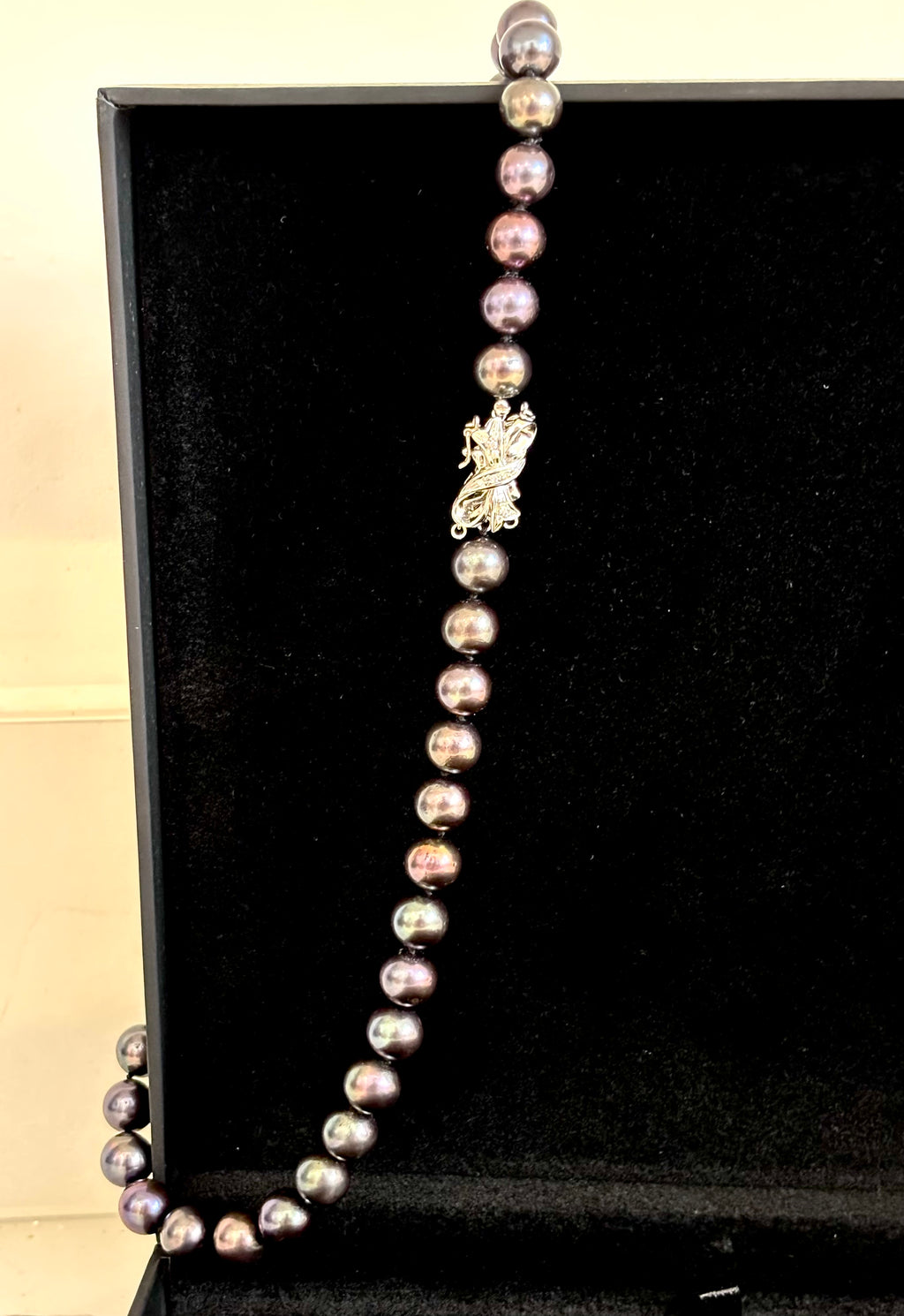Vintage Peacock Overtone Black Cultured Pearl Necklace 18K Diamond Clasp