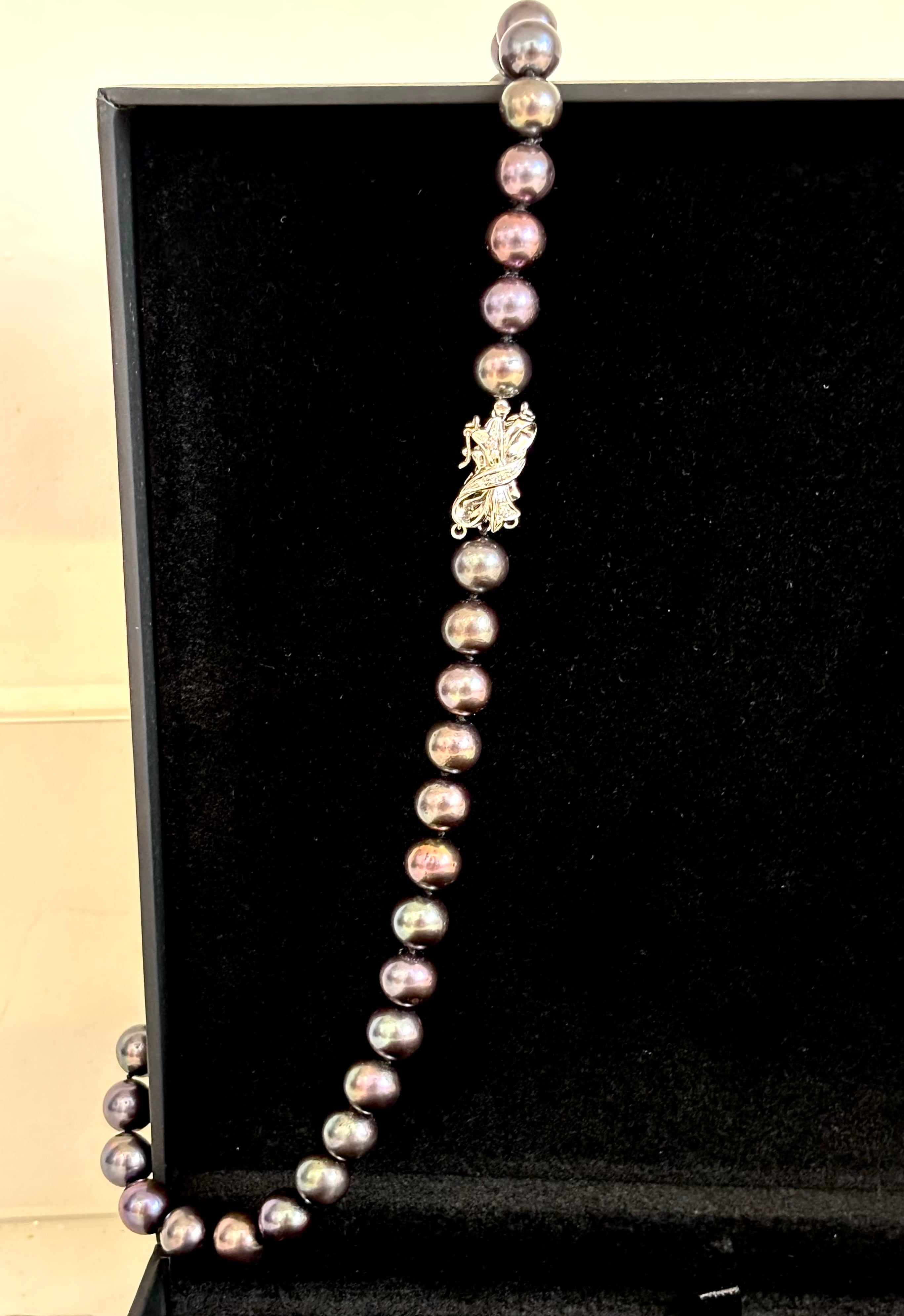 Vintage Peacock Overtone Black Cultured Pearl Necklace 18K Diamond Clasp