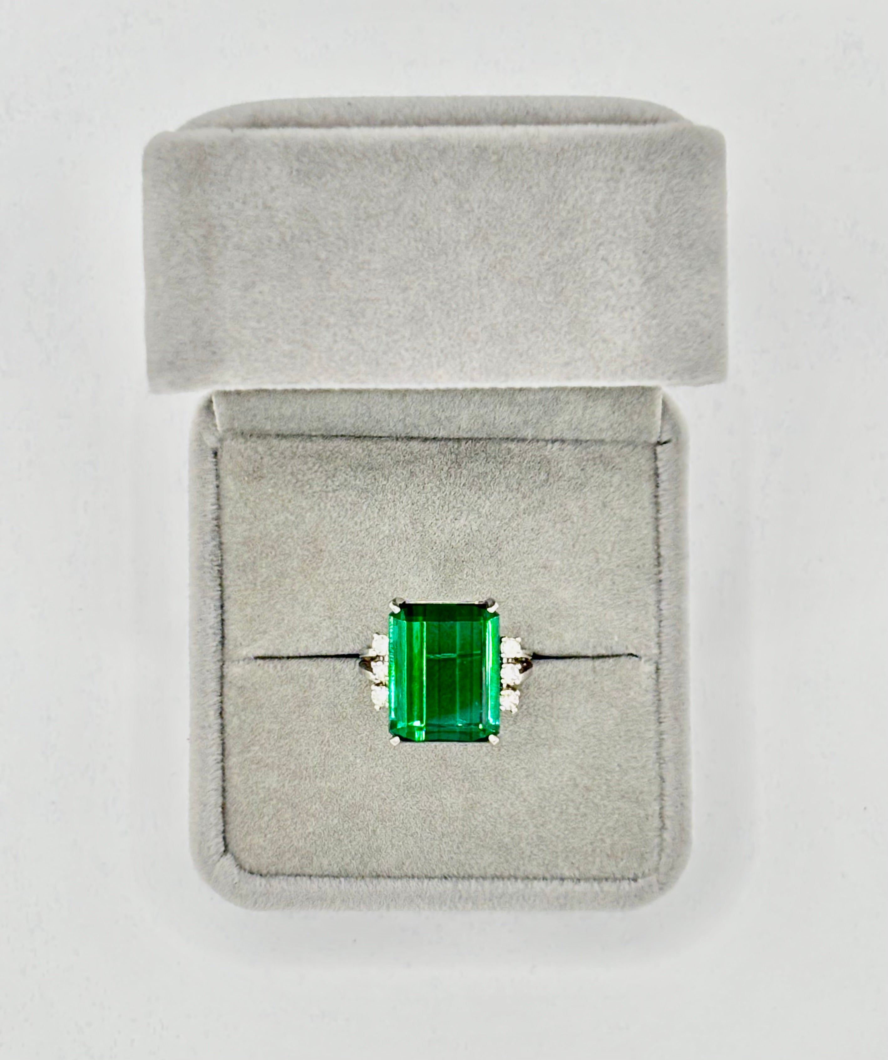 GREEN TOURMALINE & DIAMONDS Platinum Statement Ring