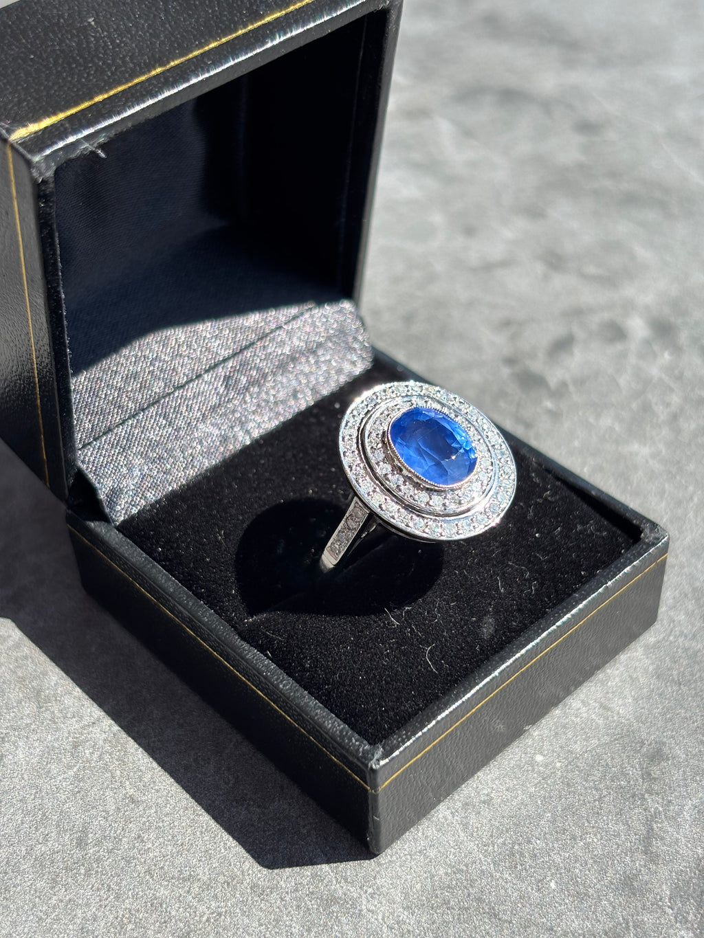 GCS Certified 3.70ct Unheated Sri Lankan Sapphire & Diamond Platinum Ring