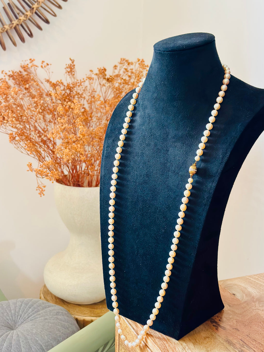 Exceptional Long Akoya Pearl Necklace, 97cm, 8mm Pearls, Hallmarked 18K Gold