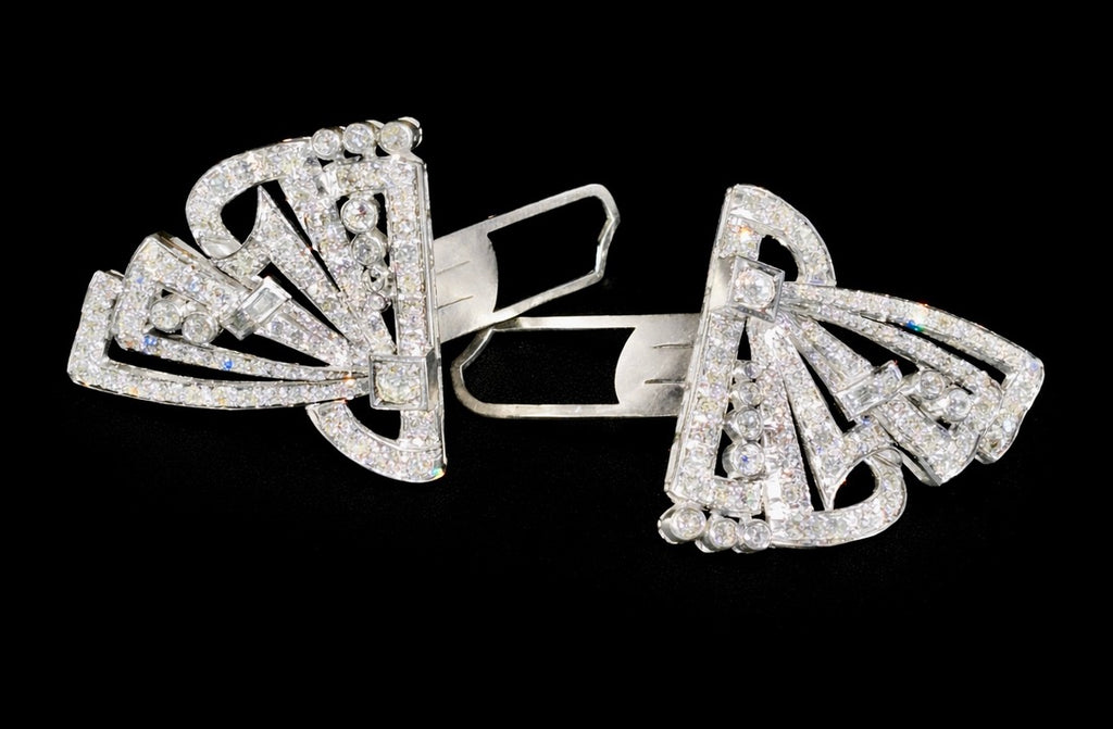 Large Art Deco Platinum Diamond Double Clip Brooch, 5.50 Carats, French Atelier, circa 1928-1935