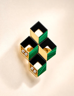 Vintage Ring 18K Gold Malachite, Onyx. Diamonds, circa 1980 Italy