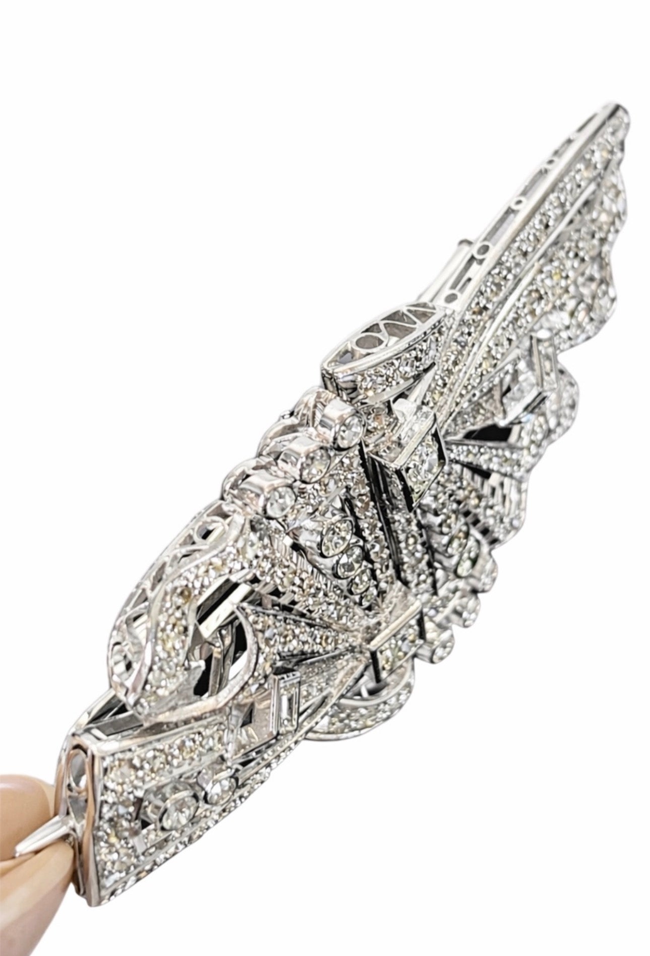 Large Art Deco Platinum Diamond Double Clip Brooch, 5.50 Carats, French Atelier, circa 1928-1935