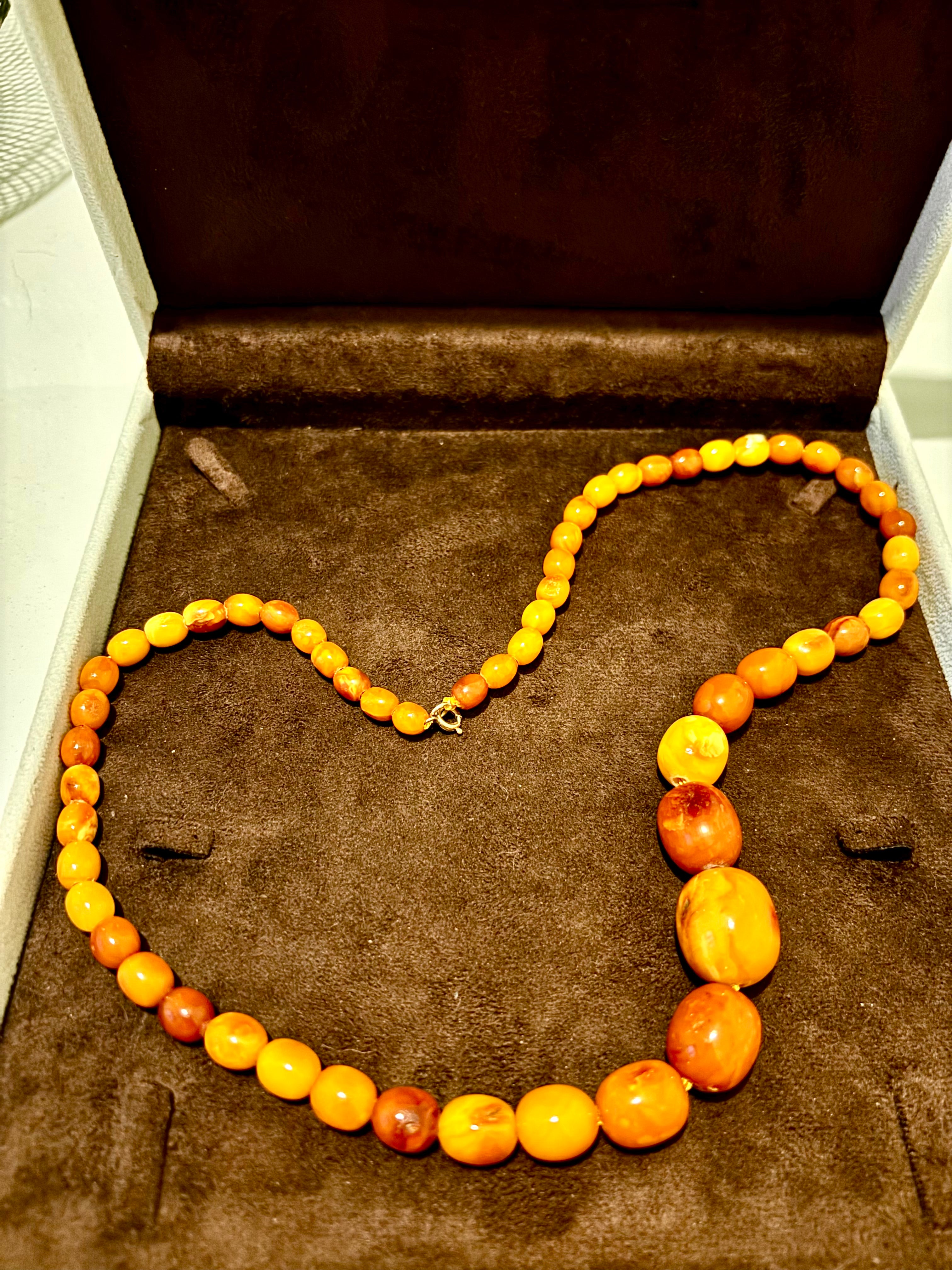 Mid-Century Butterscotch Amber Beads Necklace, 60cm, Gold Clasp