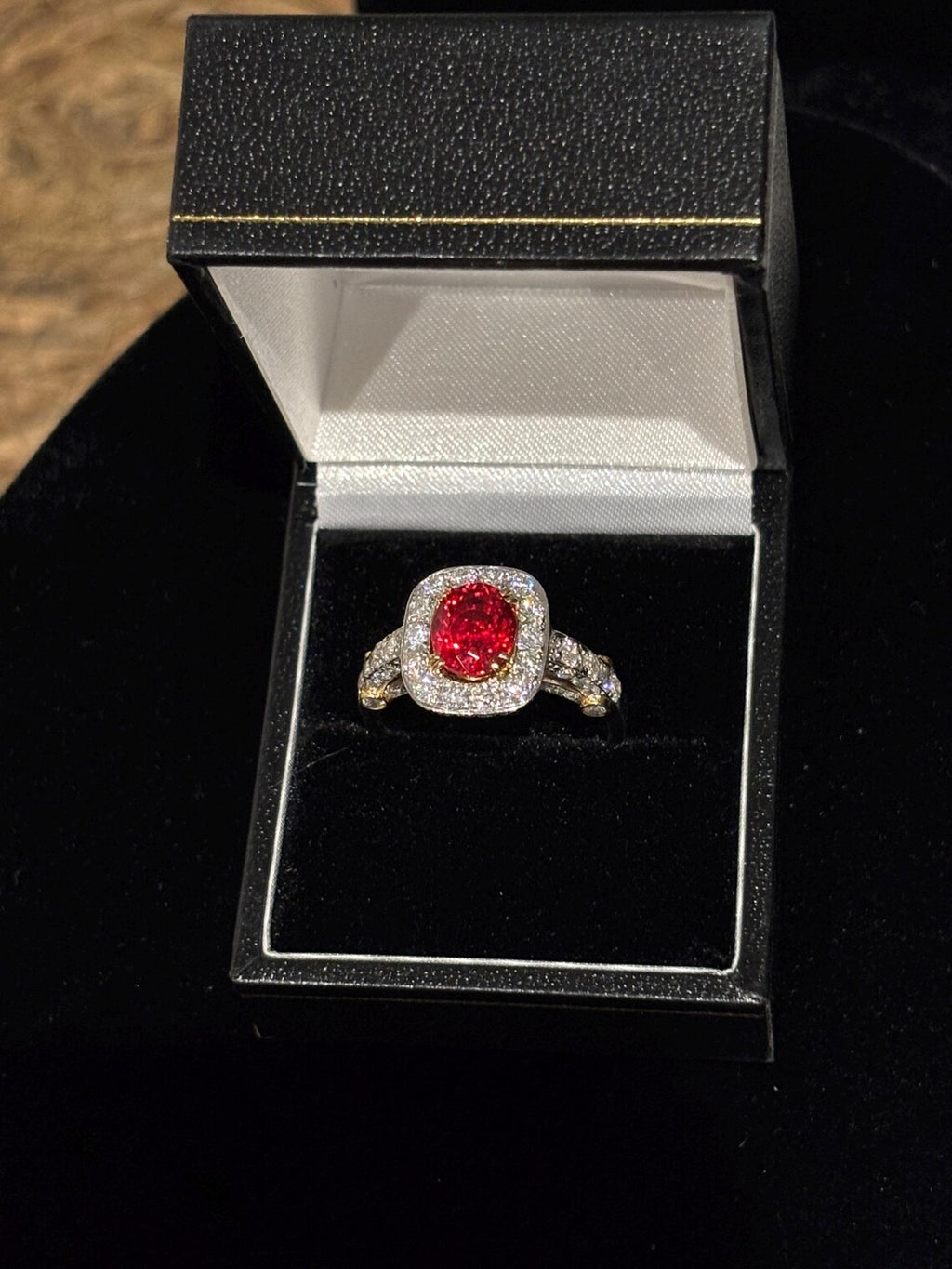 ORANGE PADPARADSCHA SAPPHIRE & Diamonds Ring