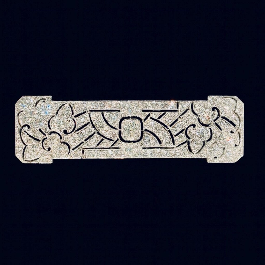 ORIGINAL 1920’s ART DECO  Brooch of Japonisme design.