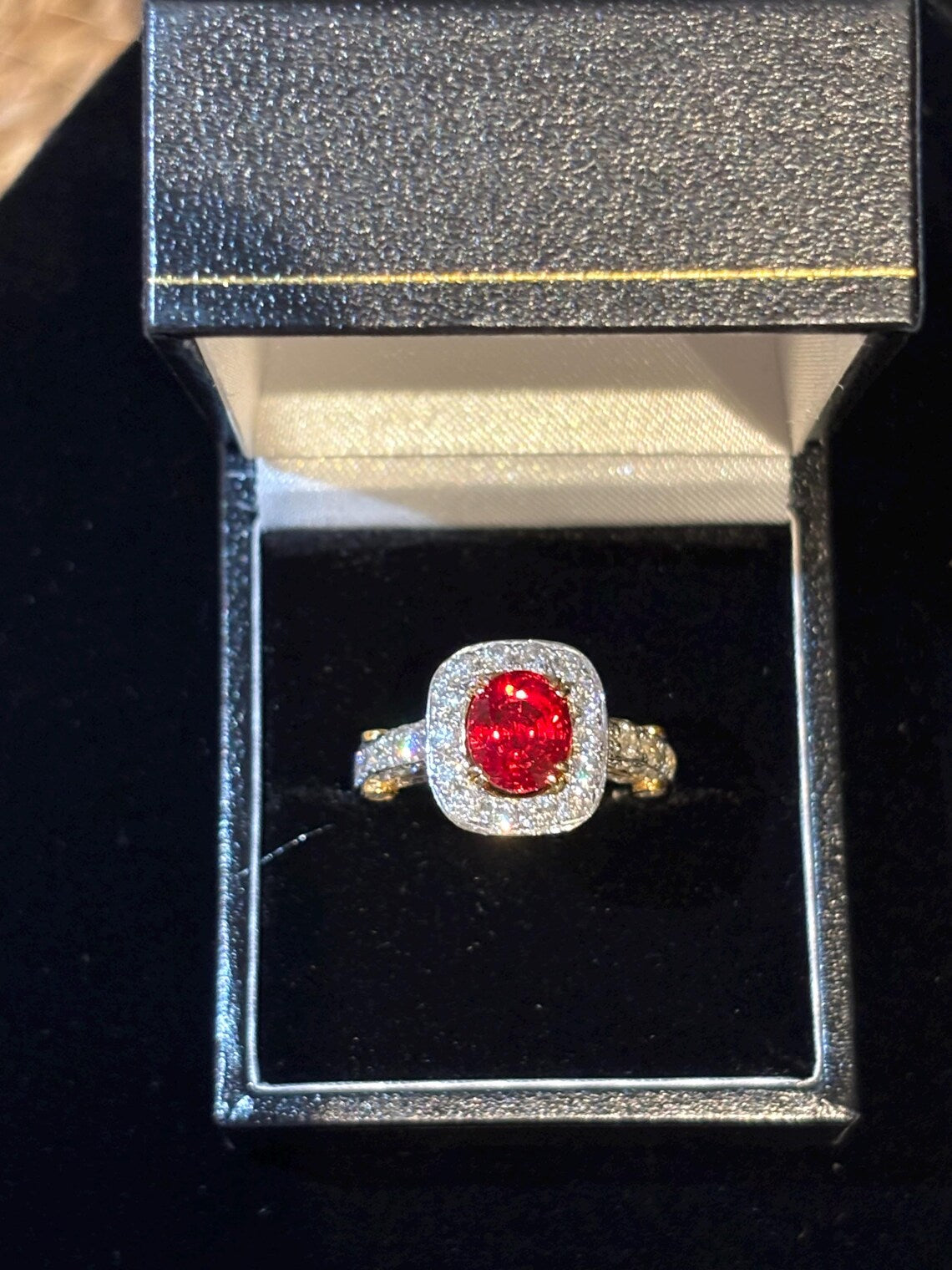 ORANGE PADPARADSCHA SAPPHIRE & Diamonds Ring