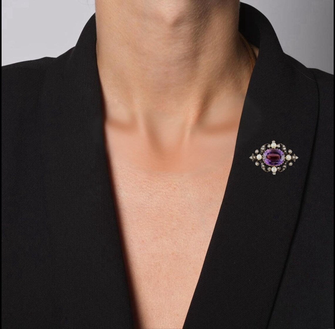 VICTORIAN AMETHYST BROOCH With Diamonds & Pearls from the 1880’s