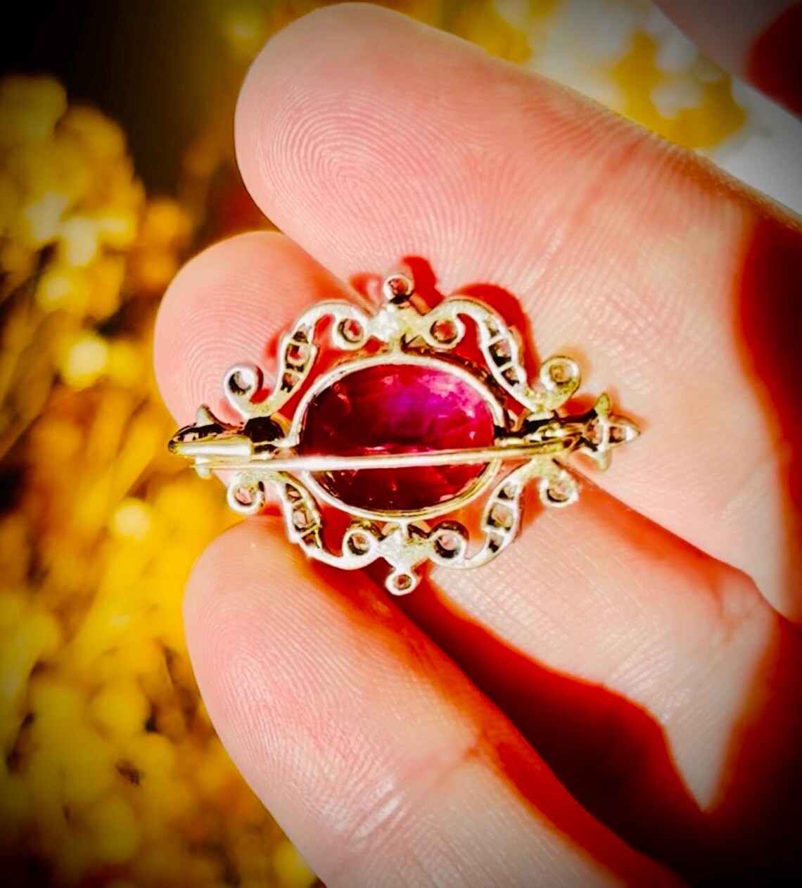 VICTORIAN AMETHYST BROOCH With Diamonds & Pearls from the 1880’s