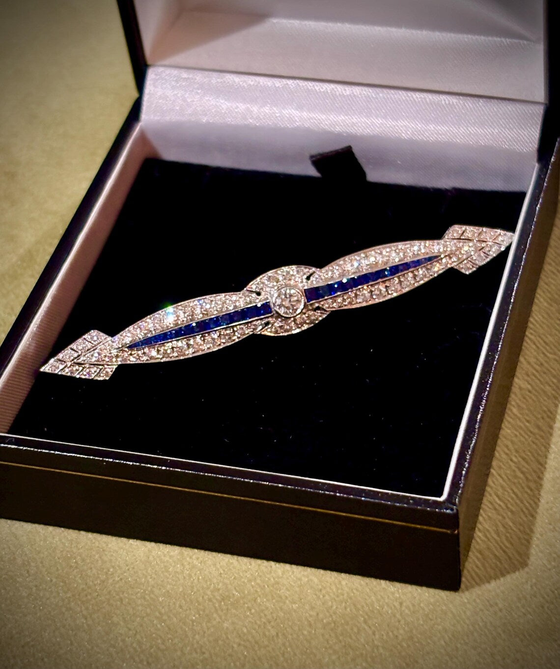 ART DECO STYLE DIAMONDS & Sapphires Brooch