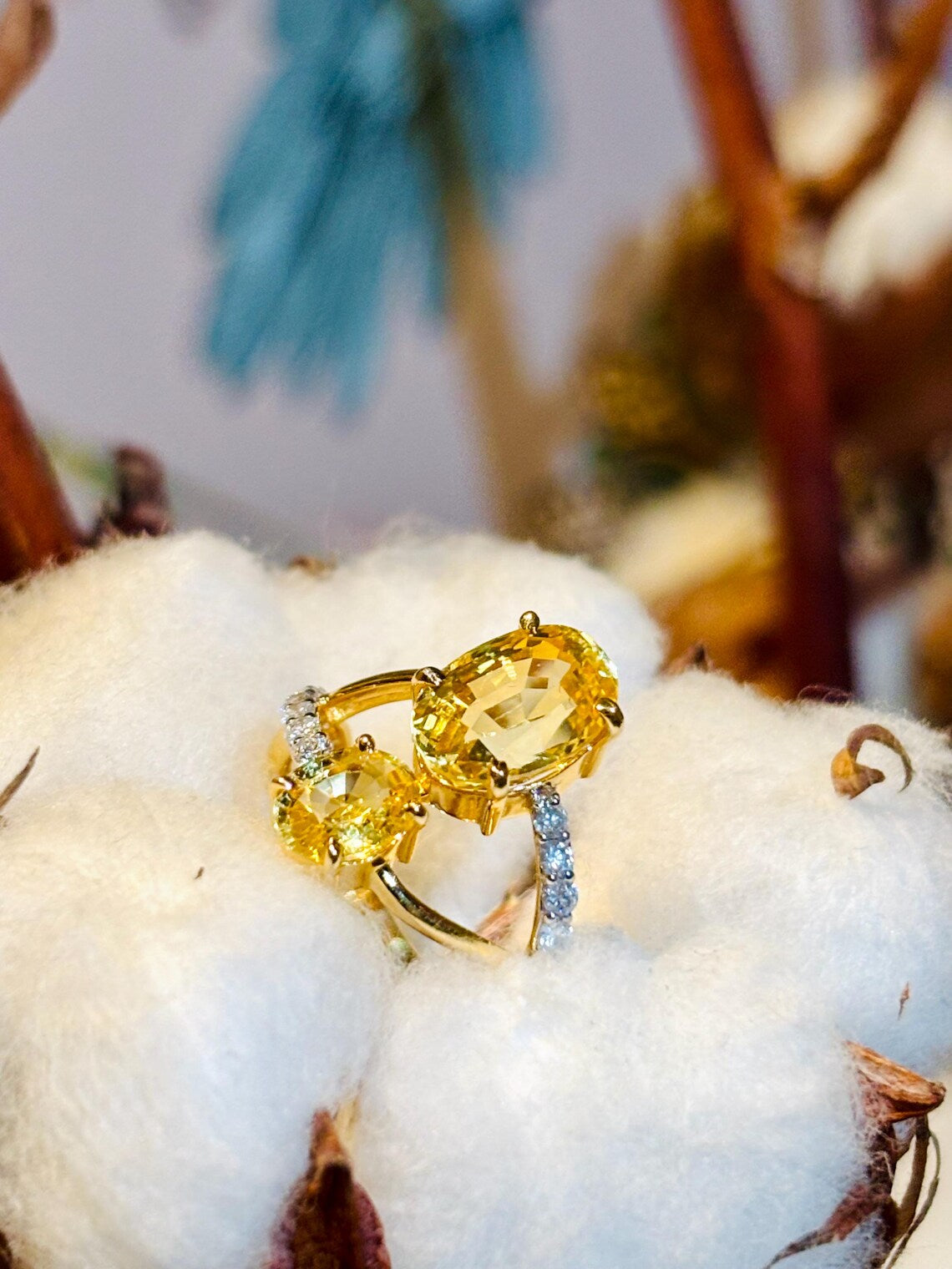 CEYLON YELLOW SAPPHIRES & Diamonds Ring - Natural Unheated Sapphires with Certificate of authenticity