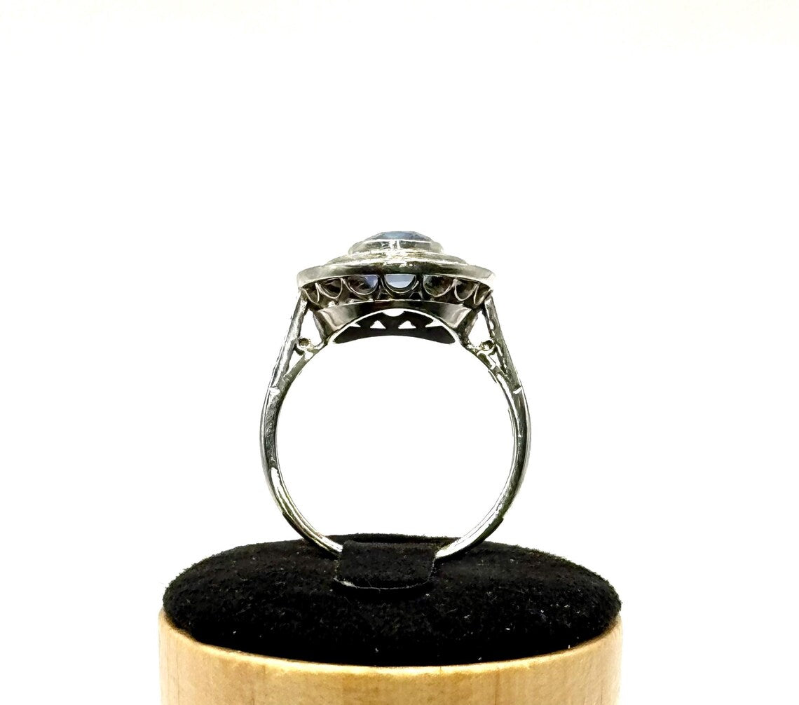 GCS Certified 3.70ct Unheated Sri Lankan Sapphire & Diamond Platinum Ring