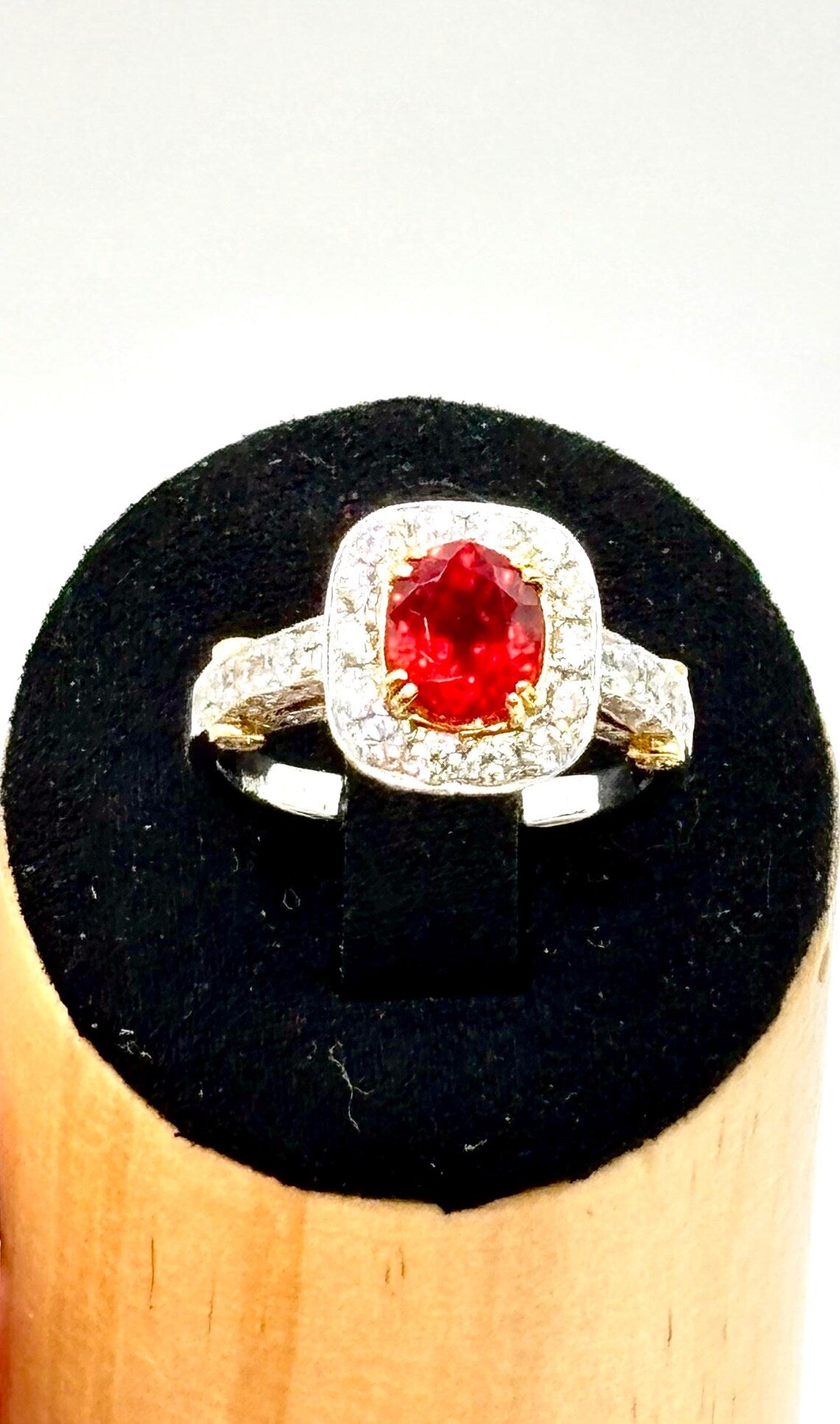 ORANGE PADPARADSCHA SAPPHIRE & Diamonds Ring