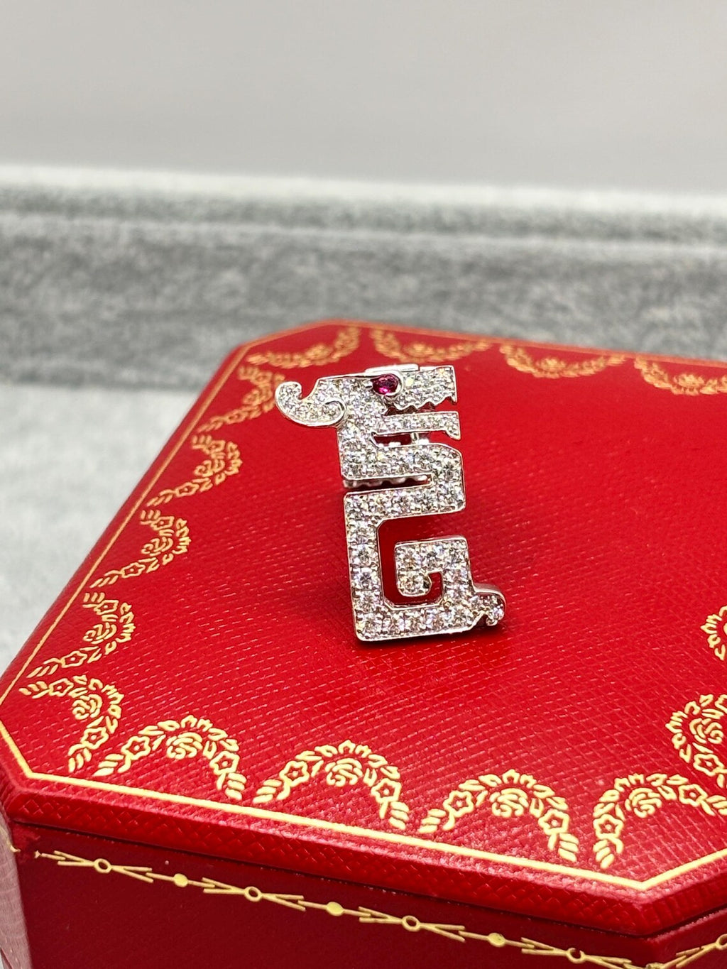 CARTIER Le BAISER Du DRAGON Pin/Clip.