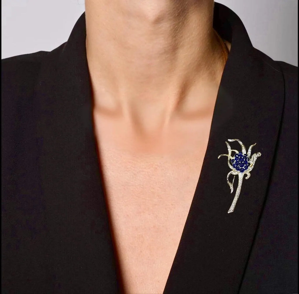 SAPPHIRE & DIAMOND Platinum Thistle Flower Brooch