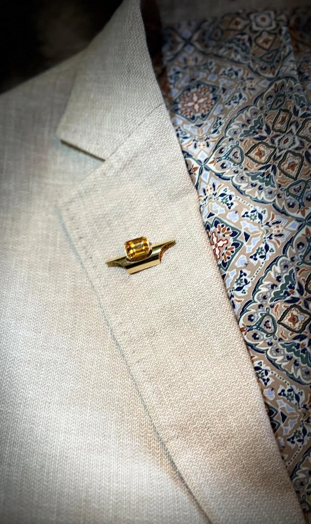 VINTAGE CITRINE & 18k GOLD Brooch