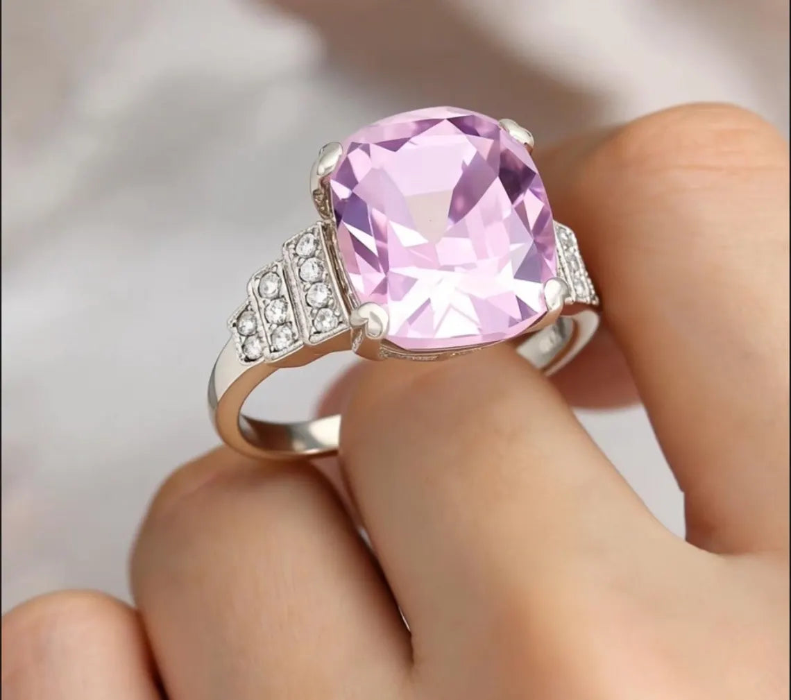 ART DECO Style 9.24 Carat KUNZITE Platinum Ring with Diamonds