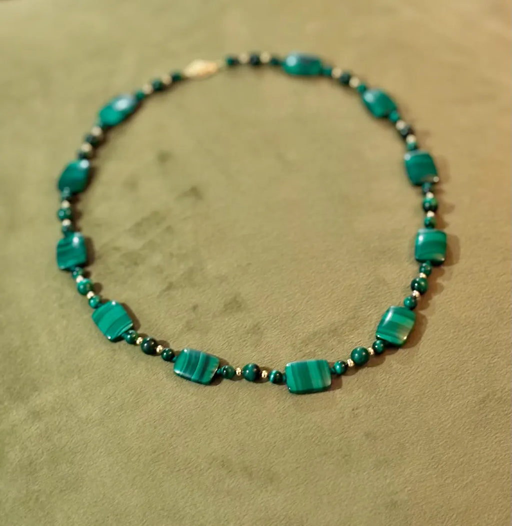 Vintage Malachite and 14K Gold Bead Necklace, Graduated Plaque Design, 50cm, 585 Clasp