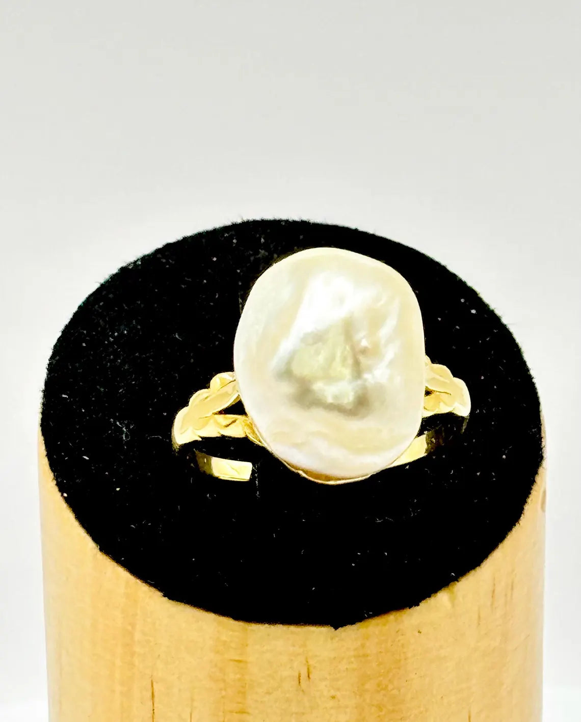 Antique GSC CERTIFIED NATURAL Saltwater Pearl Ring