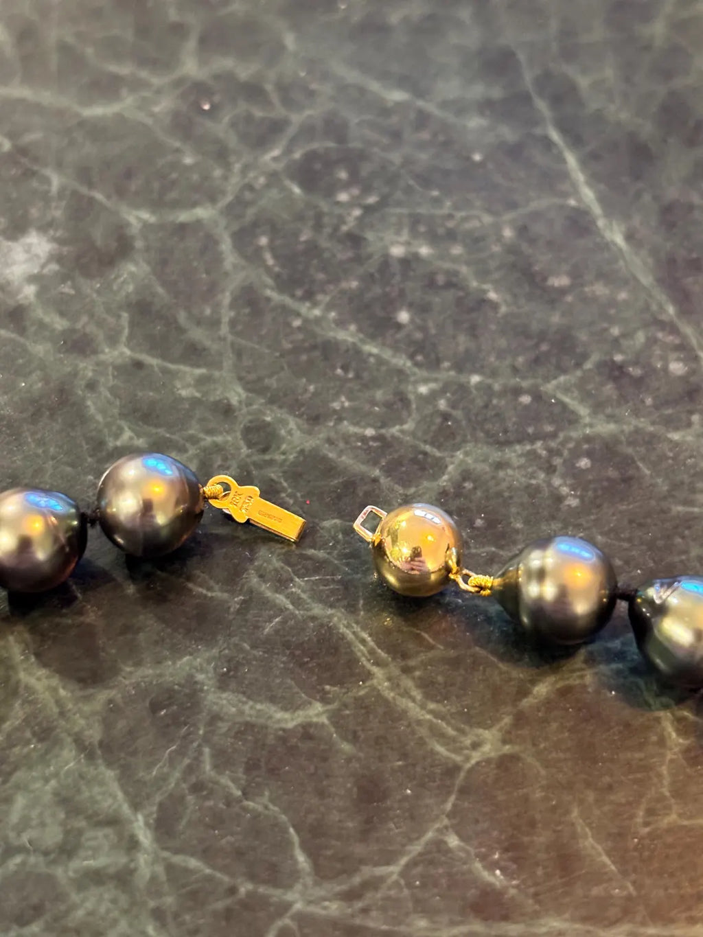 Graduated Tahitian Pearl Necklace 9–11.4mm with 18k Gold Clasp, 45cm