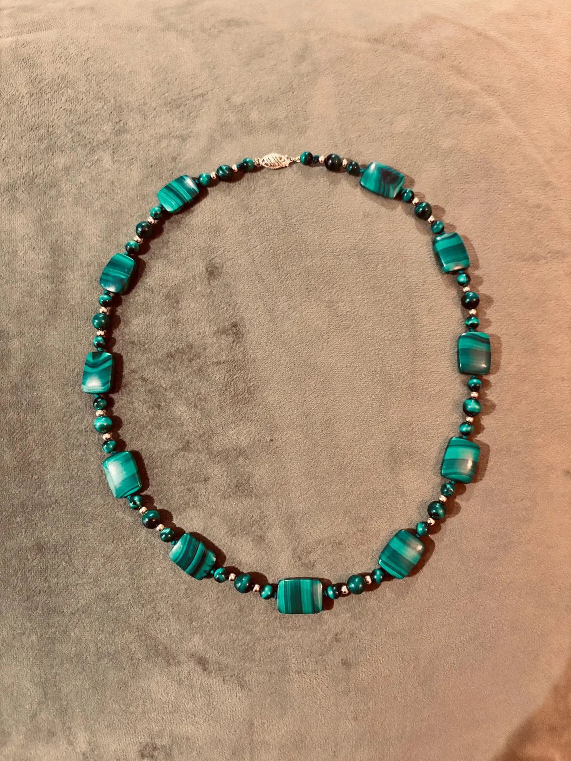 Vintage Malachite and 14K Gold Bead Necklace, Graduated Plaque Design, 50cm, 585 Clasp