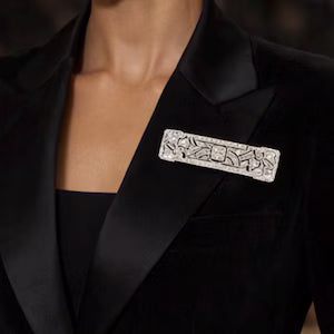 ORIGINAL 1920’s ART DECO  Brooch of Japonisme design.