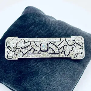 ORIGINAL 1920’s ART DECO  Brooch of Japonisme design.
