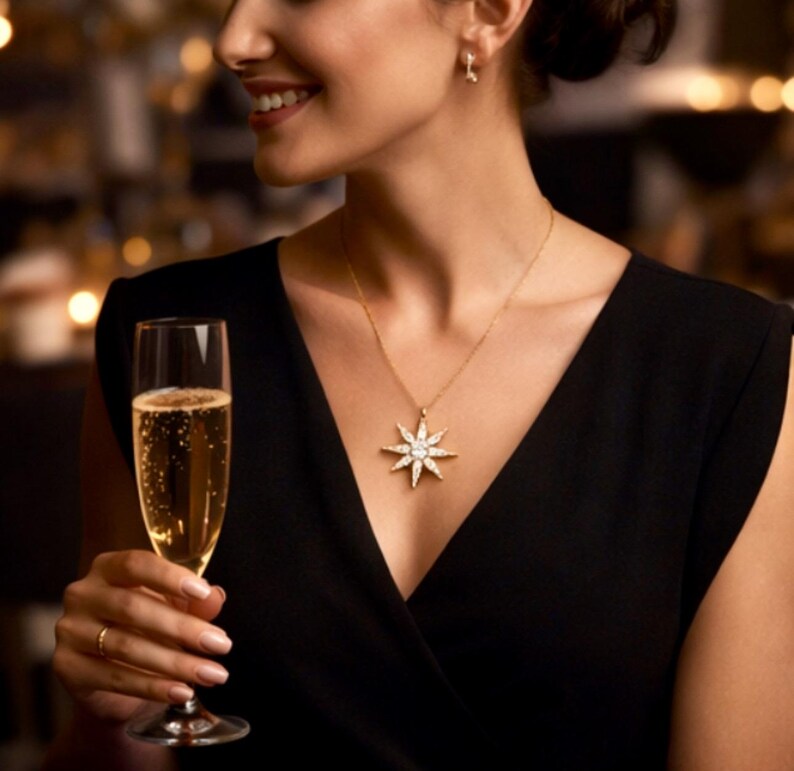 Antique Diamond Eight-Point Star Brooch / Pendant, Circa 1910-1925