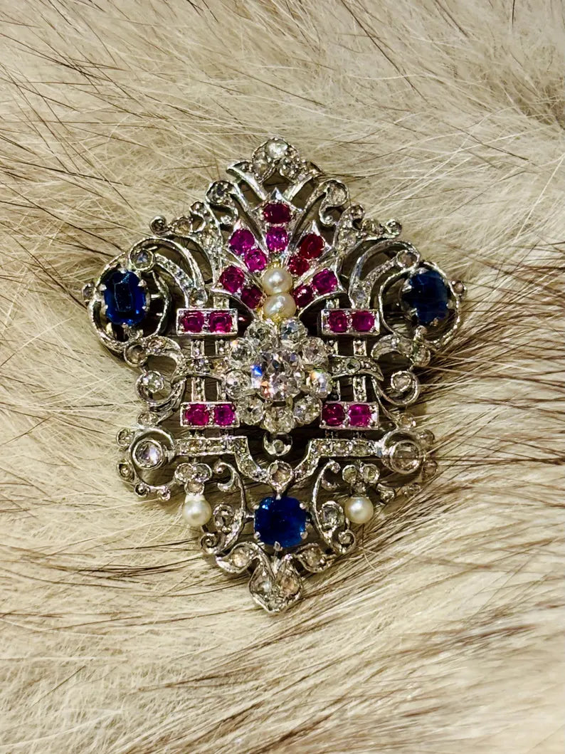 EDWARDIAN PLATINUM BROOCH Diamonds, Sapphires, Rubies & Pearls