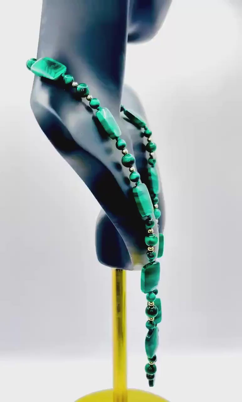 Vintage Malachite and 14K Gold Bead Necklace, Graduated Plaque Design, 50cm, 585 Clasp