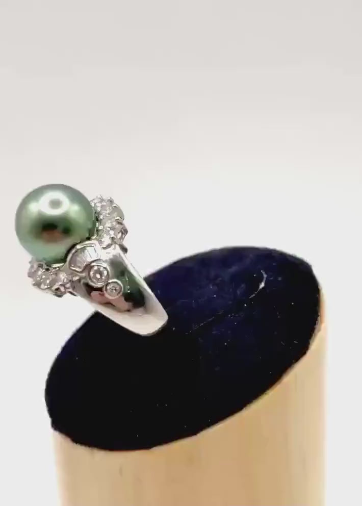18K White Gold Tahitian Pearl Diamond Halo Ring, 10–11mm Pearl, 0.82ct Diamonds