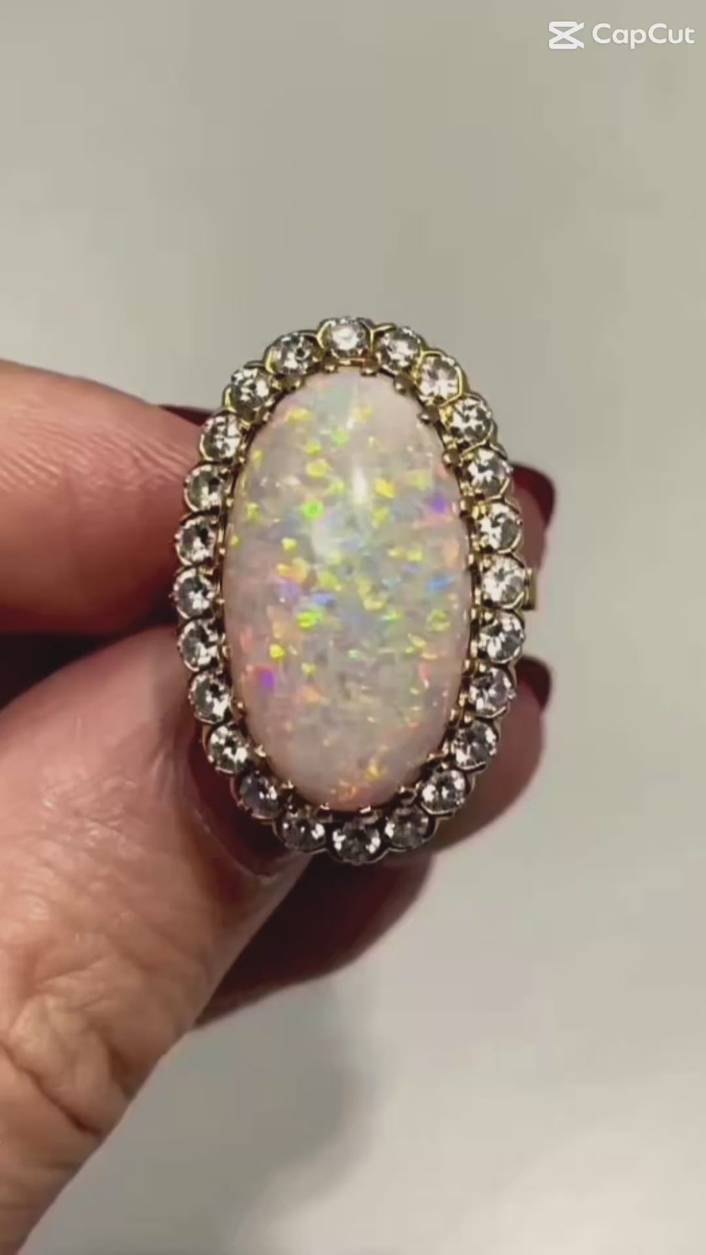 Vintage Large 8.50 carats Australian White Opal Diamond Cluster Ring in 18K Gold