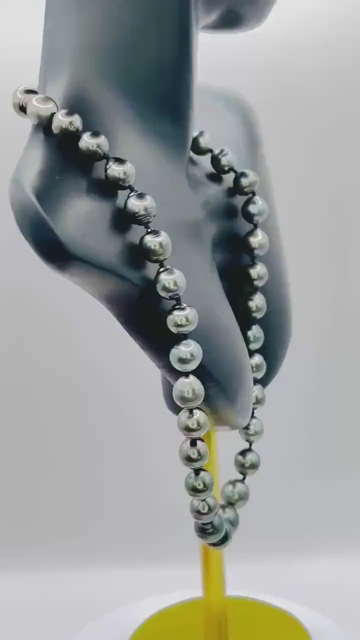 Graduated Tahitian Pearl Necklace 9–11.4mm with 18k Gold Clasp, 45cm