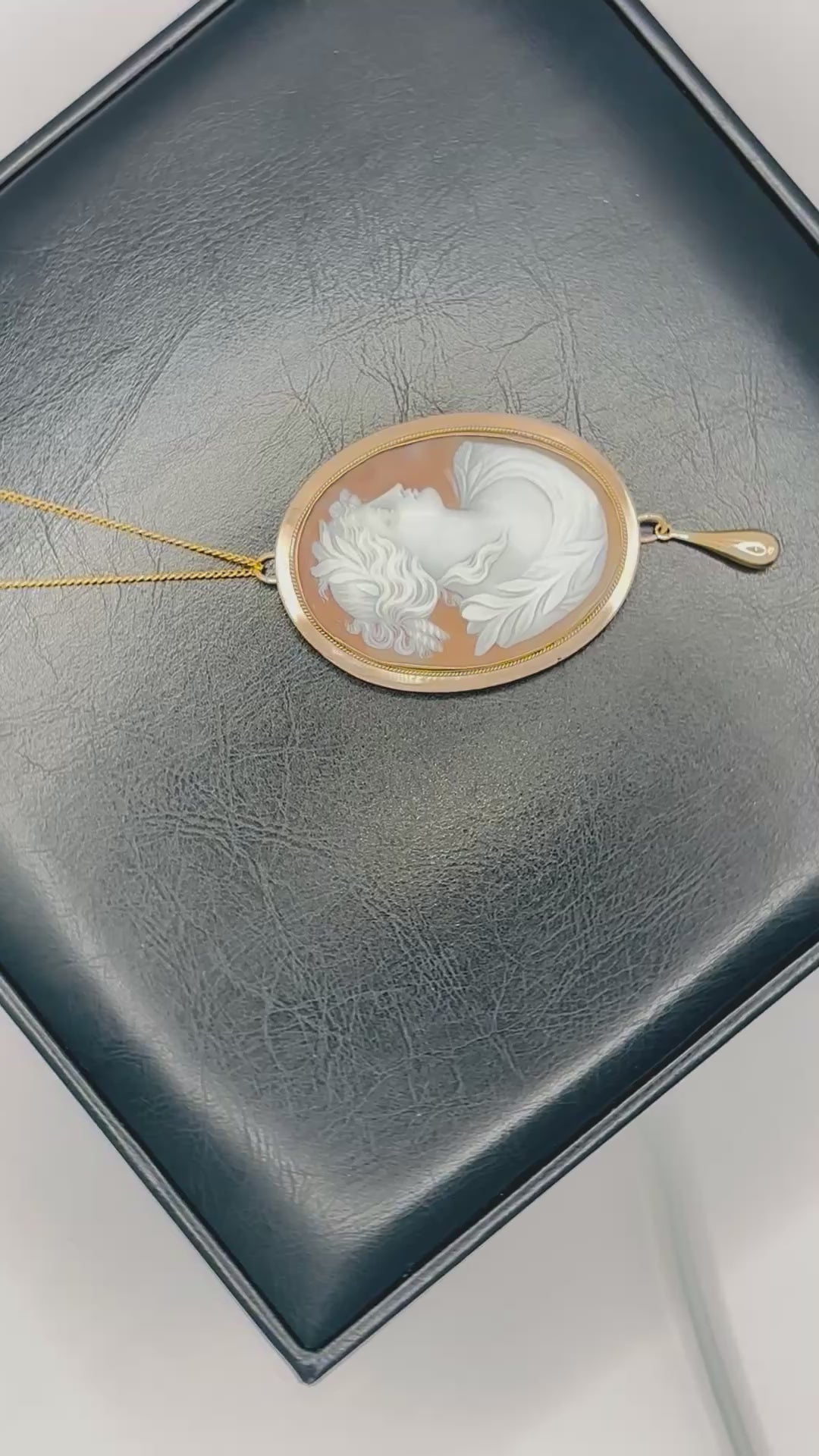 Large Victorian Classical Shell Cameo Pendant Brooch Depicting Ceres, circa 1890