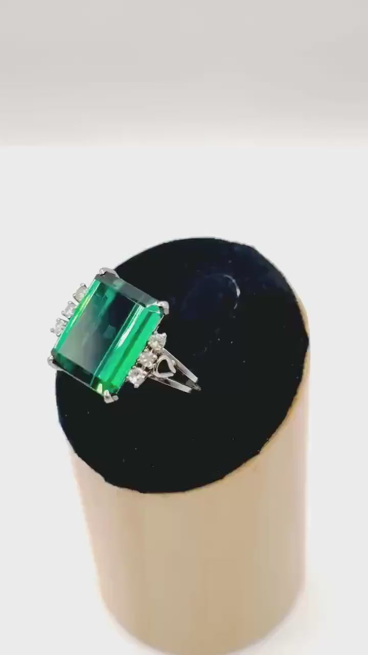 GREEN TOURMALINE & DIAMONDS Platinum Statement Ring