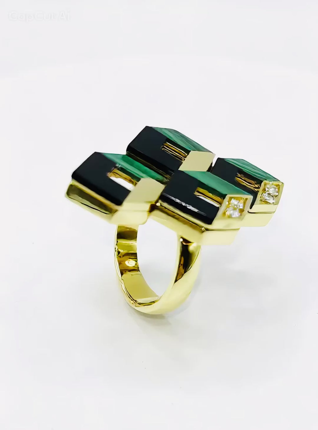 Vintage Ring 18K Gold Malachite, Onyx. Diamonds, circa 1980 Italy